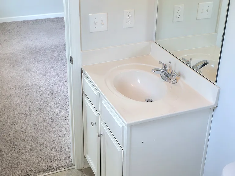 Bathroom in Bedroom 1