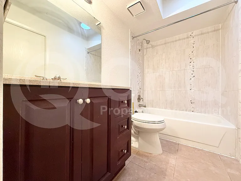 629 N Mesa Dr #15 — Photo 16