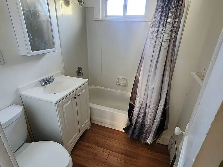 13617 Glenside Rd — Photo 36