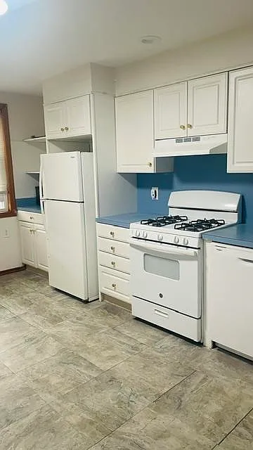 2 bed, 1.0 bath, 1000 sqft, $1,950 — Photo 3