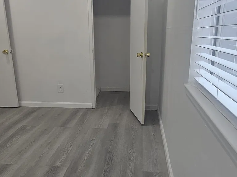 1814 V St #7 — Photo 32