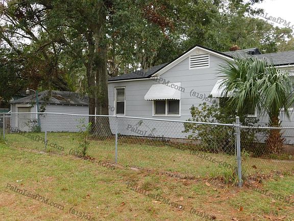 2nd image of 904 Bunker Hill Blvd