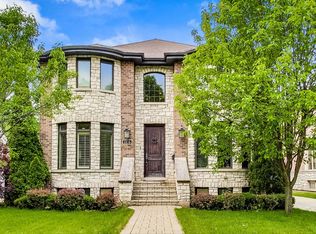 1816 Courtland Ave, Park Ridge, IL 60068