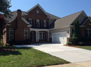 917 Ravendale Pl, Cary, NC 27513