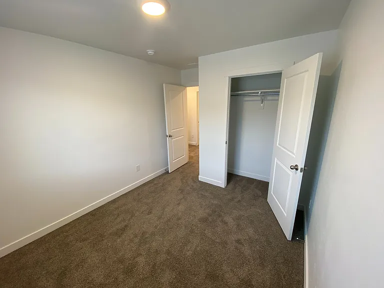 3953 W Yonex Dr — Photo 29