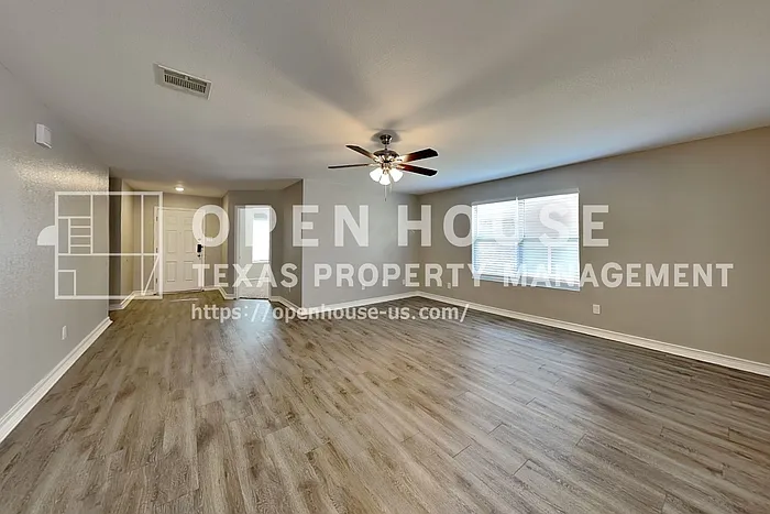 8657 Hawkview Dr — Photo 4