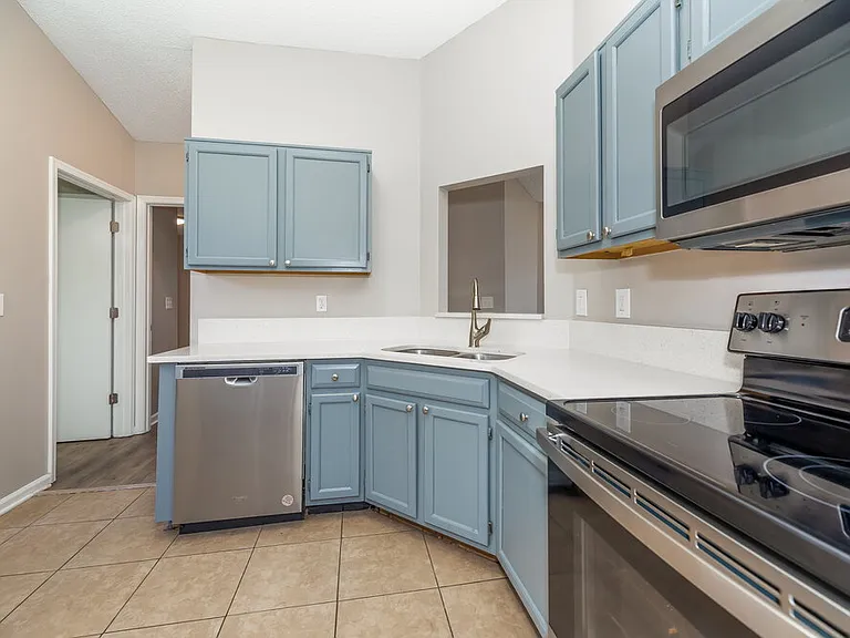 309 Carriann Cove Trl W — Photo 8