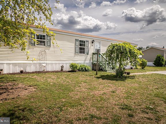 3rd image of 12 Emery Cir #50033
