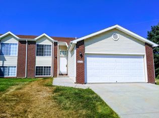 4115 Morgan St, Lincoln, NE 68521