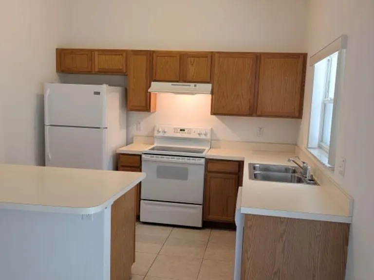 10 Eastern Pl #B — Photo 7