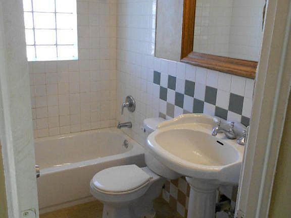 2nd image of 1623 E 1st Pl