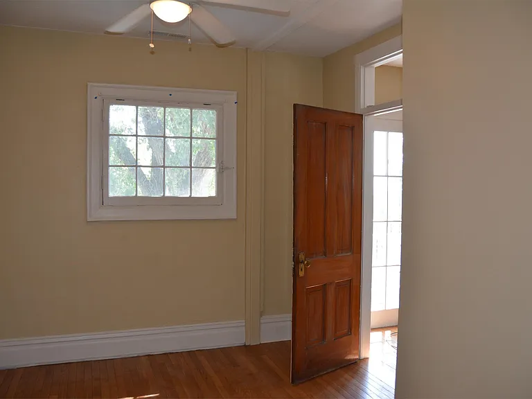 681 E 5th Ave — Photo 18