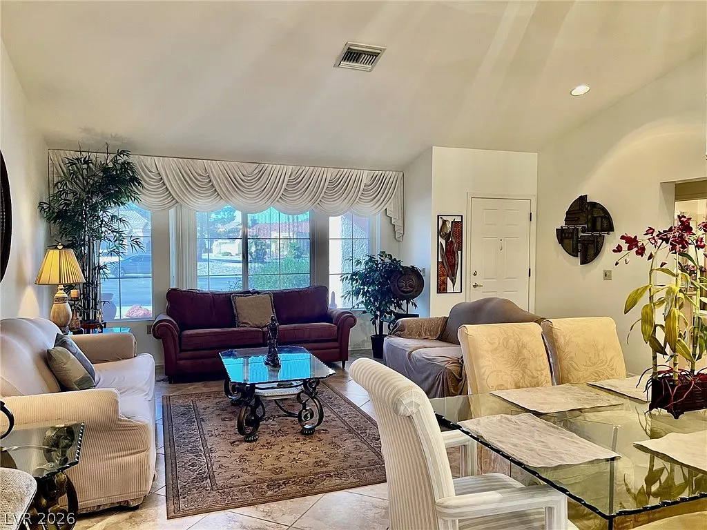 2 bed, 2.0 bath, 1804 sqft, $2,595 — Photo 4