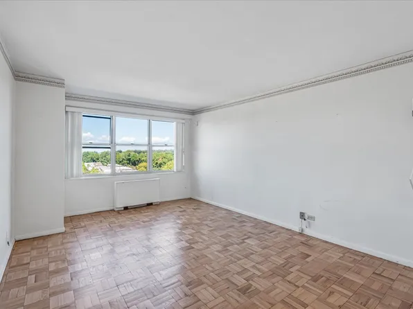 17-85 215th Street image 10 of 34