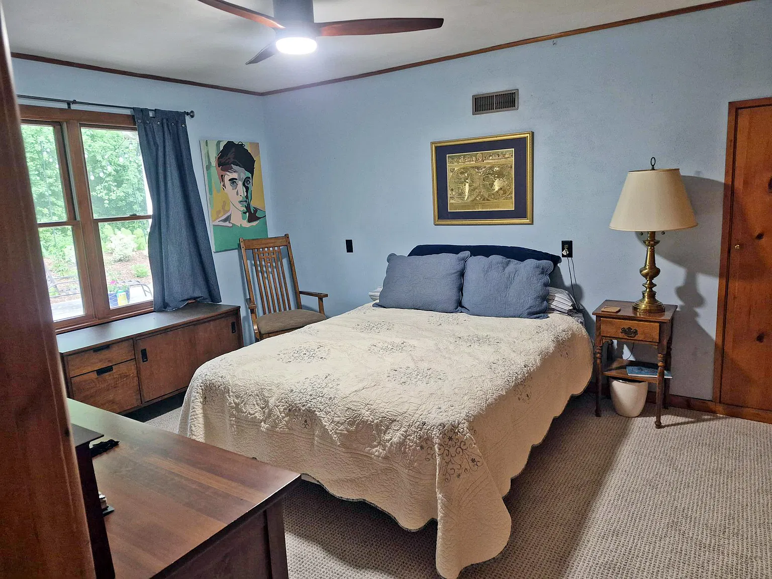3 bed, 2.5 bath, $3,400 — Photo 2