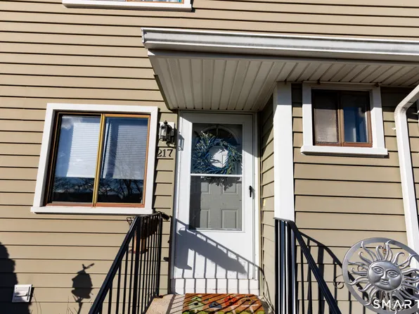 217 Monticello Drive #217, Branford, CT 06405