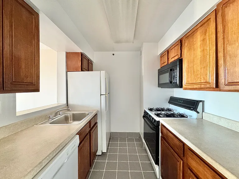 14-56 31st Dr #9A — Photo 5