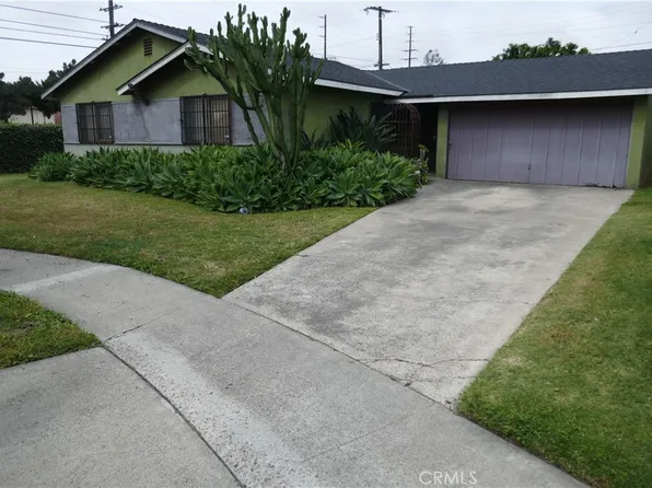 2322 S Warbler St, Santa Ana, CA 92704