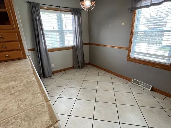 3022 Losey Blvd S, La Crosse, WI 54601