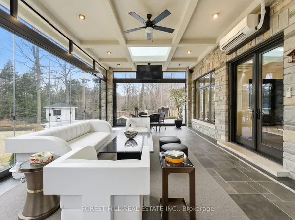 40 Golf Ave, Vaughan, ON L4L 3A5