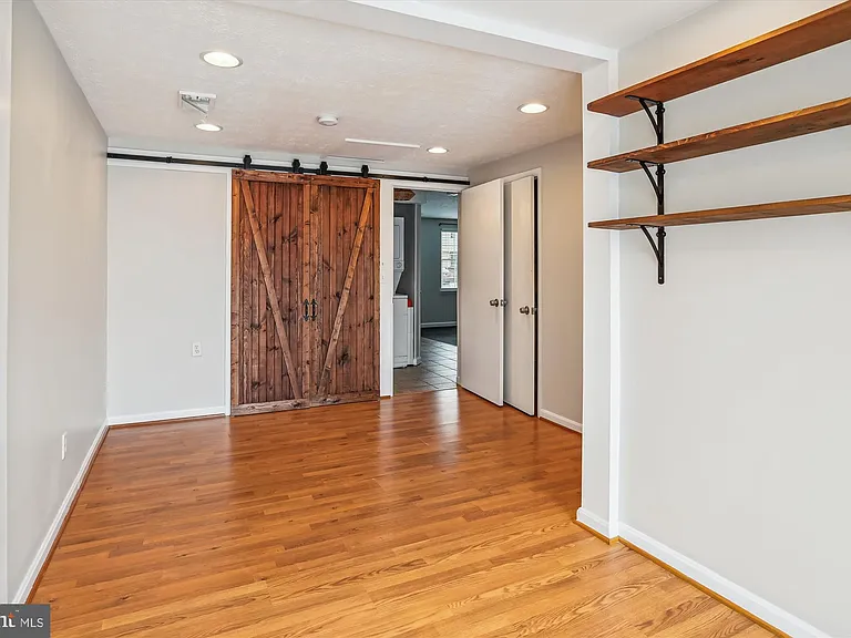 3512 Old Crown Dr — Photo 15