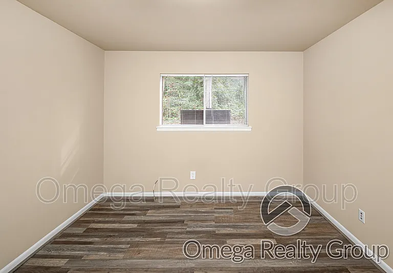 139 Foust Ct #135 — Photo 13