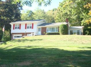 1655 Madison Ave, Tyrone, PA