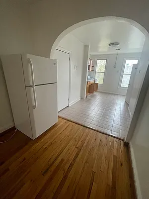 Rented by Delmark Realty LLC | media 19