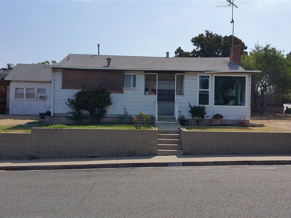 1st image of 495 Vista Pl