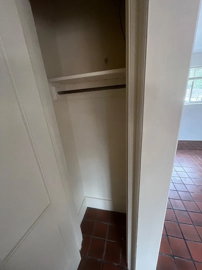 498 Arch St - Apt 498 — Photo 4