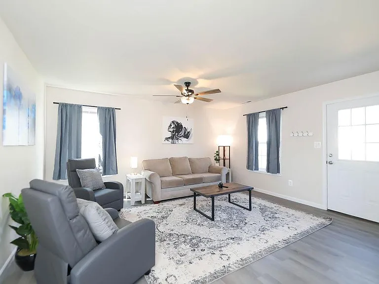 405 S Magnolia Ave — Photo 32