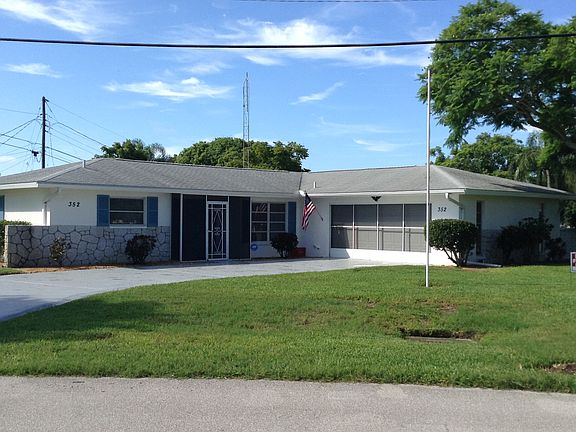 Screened Entry and Garage