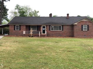 445 S College St, Metter, GA 30439