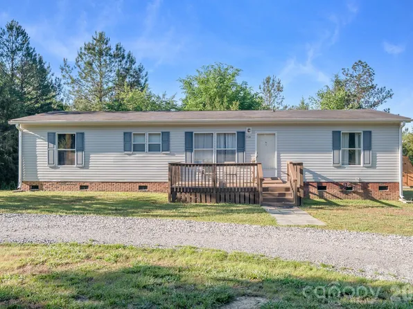 728 Preston Brooks Dr, Catawba, SC 29704