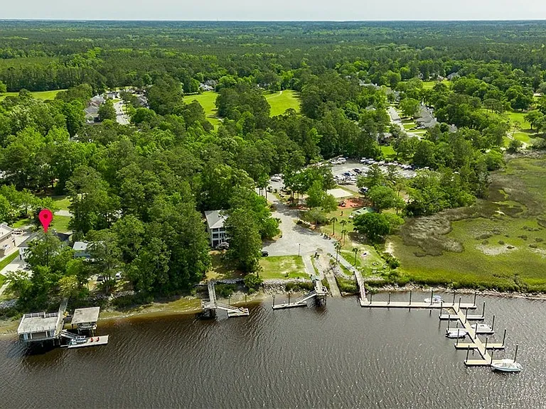 886 Waterford Landing Rd — Photo 44