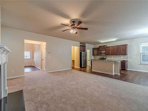 3rd image of 2139 Baywood Tree Ln