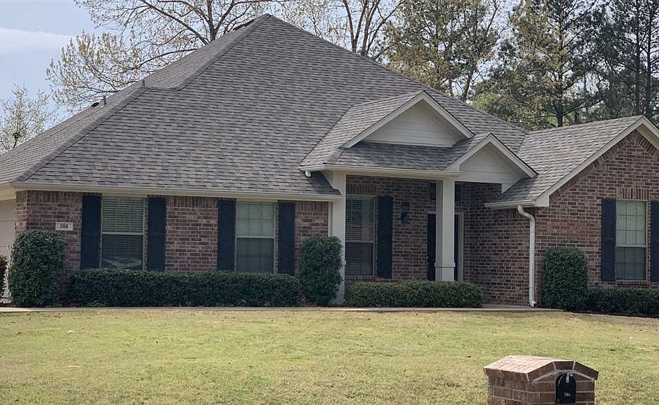 1st image of 206 Sweetheart Ln