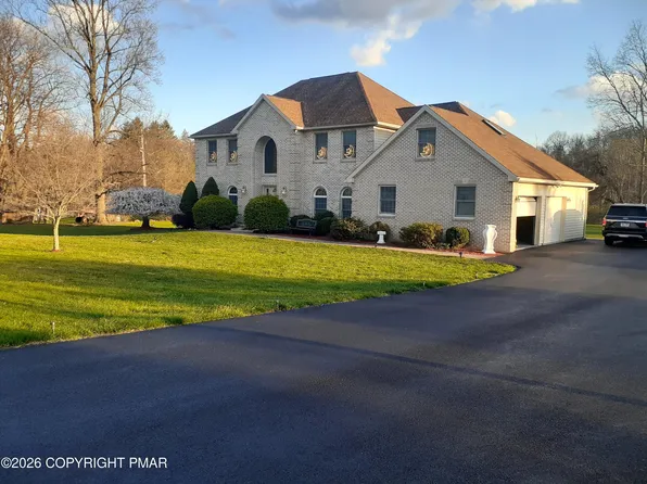 602 Little Mayfair Ct, Stroudsburg, PA 18360