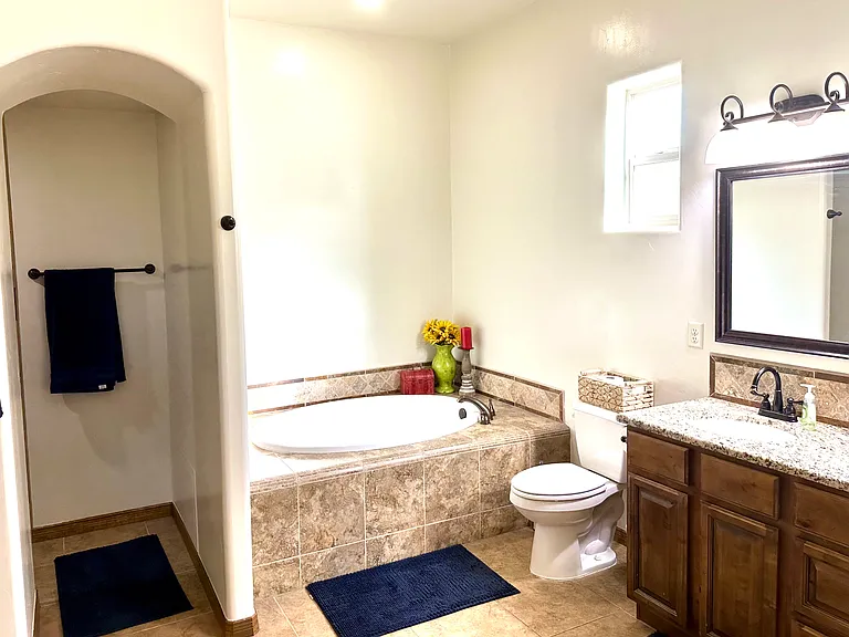 4084 Demos Ave — Photo 12