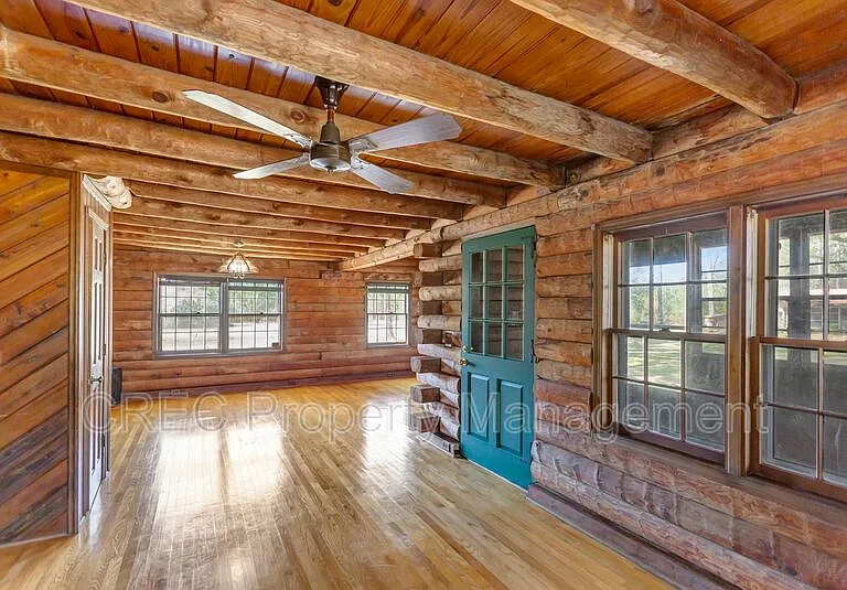 1575 Hudson Mill Rd — Photo 2