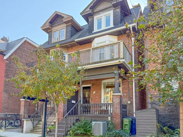 35 Dupont St, Toronto, ON M5R 1V3