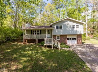 3934 Doe Run Dr, Powder Springs, GA 30127