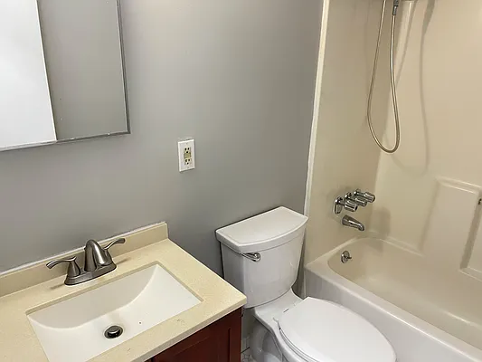 Rented by Mauro Bros Real Estate Services LLC | media 16