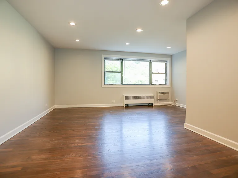 6803 N Ridge Ave #106 — Photo 6