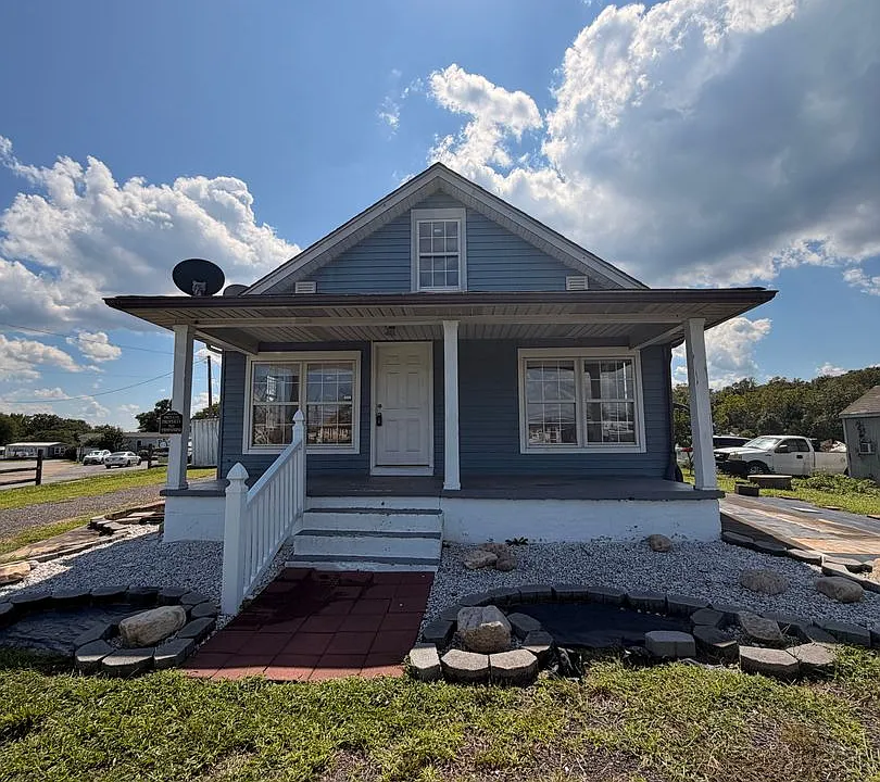 285 Warrenton Rd