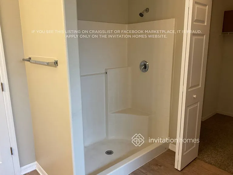 412 Commodore Ave NW — Photo 16
