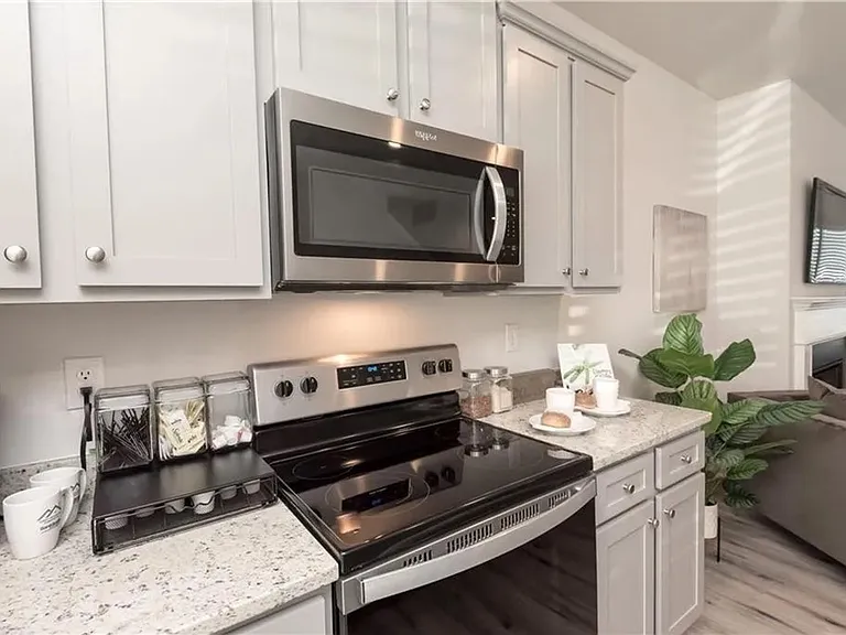 4325 Shaffer Ct — Photo 16