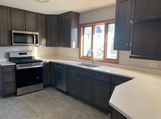 457 W Utley Rd, Elmhurst, IL 60126