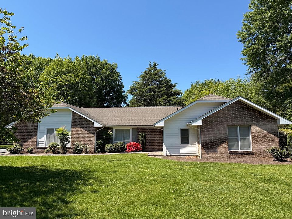 1st image of 24555 Deepwater Point Dr