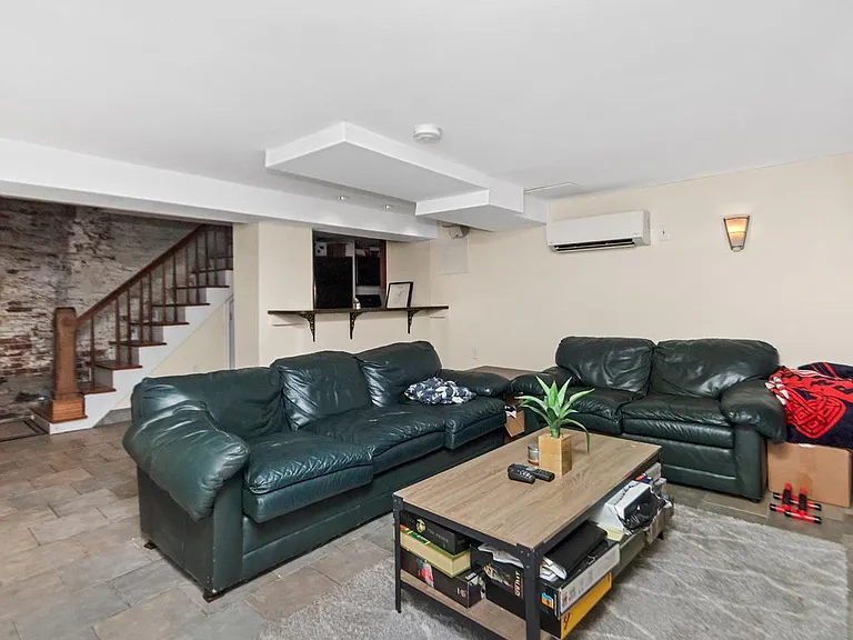249 Bunker Hill St #B — Photo 3